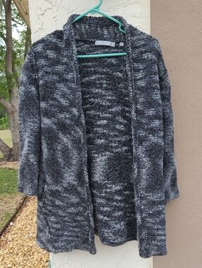 Vince Wool Cardigan Sweater Designer Small Gray Black White Cozy Chic Pockets
